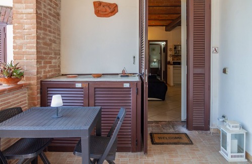 Grosseto Apartment | Apartment 'A' with Shared Garden, Wi-Fi and Air Conditioning