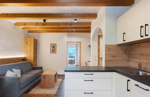 Lagundo Apartment | Apartment “A2” with Mountain View, Shared Pool and Wi-Fi