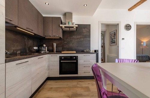 Marciaga Apartment | Apartment 'Ai Colli country view apartment ' with Private Terrace and Wi-Fi