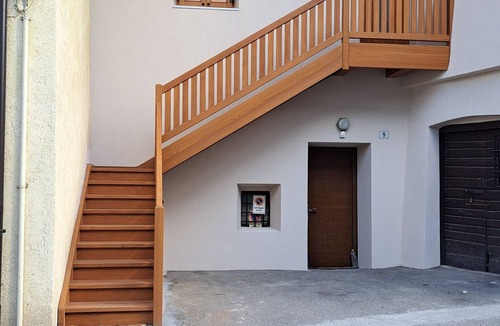 Dimaro Apartment | Apartment "Al Sasso Rosso" with Mountain View & Balcony