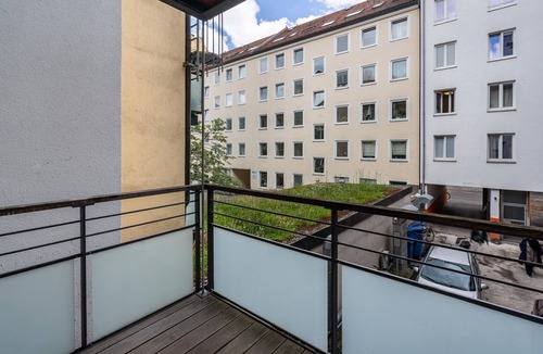 Ludwigsvorstadt-Kliniken Apartment | Apartment 'Aldars 10' with Balcony, Wi-Fi and Air Conditioning