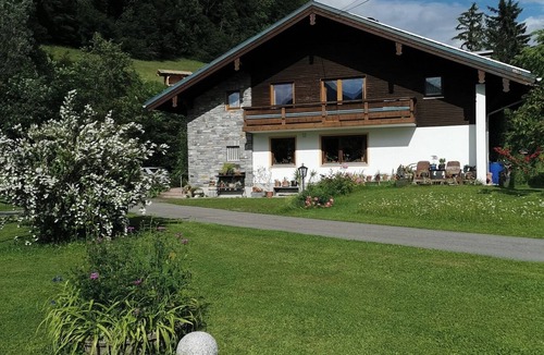 Ruhpolding Apartment | Apartment Alexander 55sqm, balcony, kitchenette, 1 bedroom, living room