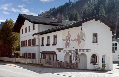 Ramsau Apartment | Apartment "Almrausch" with Balcony, Mountain View & Wi-Fi; Parking Available