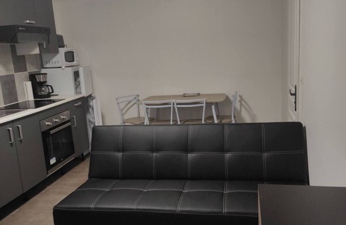 Langon Apartment | Apartment Alpha downtown, 1 to 4 people