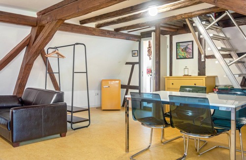 Satteldorf Apartment | Apartment 'Alte Schmiede Ellrichshausen' with Wi-Fi