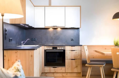 Valle San Silvestro Apartment | Apartment 'Altmessnerhof Alpenklee' with Mountain View, Shared Terrace and Wi-Fi