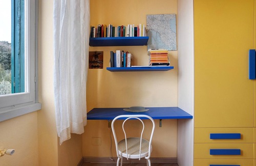 San Terenzo Apartment | Apartment 'Alveare sul Blue' in Lerici, Perfect for 3 Guests