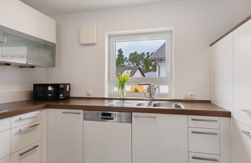 Jockgrim Apartment | Apartment 'Am Otterbach' with Balcony and Wi-Fi