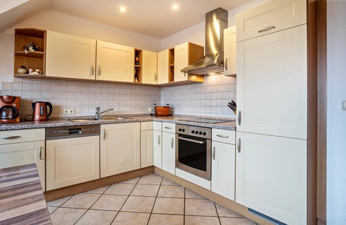 Luessow Apartment | Apartment 'am Weidenring' with Shared Garden and Wi-Fi