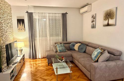 Kamen Apartment | Apartment Ana