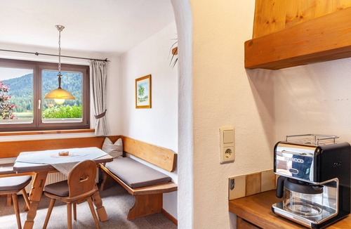 Leutasch Apartment | Apartment "Anni" with Mountain View, Shared Terrace & Wi-Fi