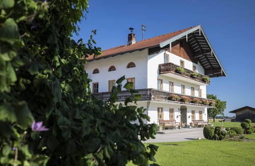 Marquartstein Apartment | Apartment Apfelbaum 75 m², 1-4 persons, 2 bedrooms, eat-in kitchen, shower/WC, WLAN