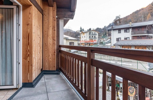 Monclassico Apartment | Apartment 'Appartamento Condominio Genziana' with Mountain View, Balcony and Wi-Fi