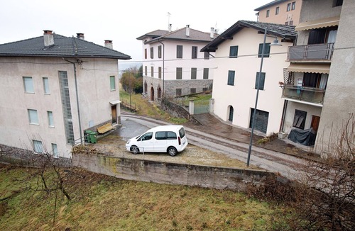 Baselga di Pine Apartment | Apartment 'Appartamento Pieve' with Mountain View and Balcony