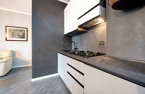 Moniga del Garda Apartment | Apartment 'Appartamento Piccolo Principe' with Balcony, Wi-Fi and Air Conditioning