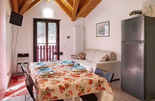 Valtellina Apartment | Apartment 'Appartamento Gaia' with Mountain View, Shared Terrace and Shared Garden
