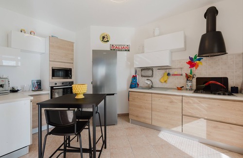 Marsala Apartment | Apartment 'Araba Fenice' with Sea View, Wi-Fi and Air Conditioning