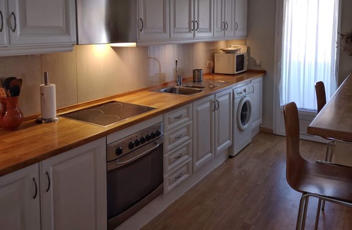 Marbella Condo | Apartment at five minutes walking distance to Puerto Banus and the beach.