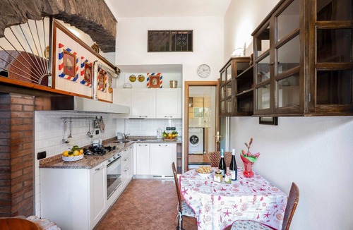 Corniglia Apartment | Apartment "Aurora" with Terrace and Wi-Fi