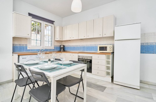 Chimenea Apartment | Apartment 'B-B Almoraide Suites' with Shared Pool, Wi-Fi and Air Conditioning