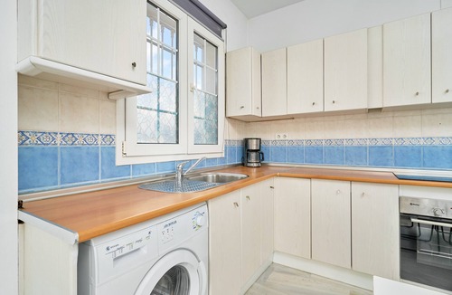 Chimenea Apartment | Apartment 'B-B Almoraide Suites' with Shared Pool, Wi-Fi and Air Conditioning