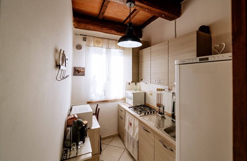 Grosseto Apartment | Apartment 'B' with Private Terrace, Wi-Fi and Air Conditioning