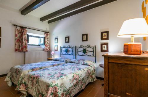 Colle di Val d'Elsa Apartment | Apartment Bardeggiano - Caterina 3 - COL246 by Interhome