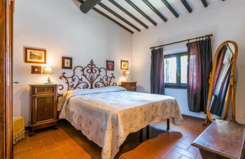 Colle di Val d'Elsa Apartment | Apartment Bardeggiano - Caterina 1 by Interhome