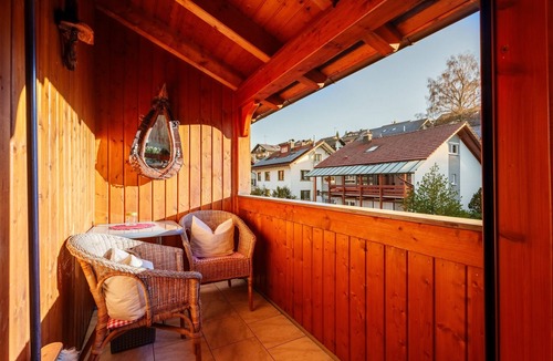 Oberharmersbach Apartment | Apartment 'Bauernstüble' with Shared Terrace, Shared Garden and Wi-Fi