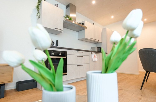 Waldulm Apartment | Apartment 'Bergblick' with Private Terrace, Shared Garden and Wi-Fi