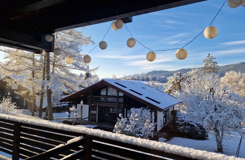 Vorauf Apartment | Apartment between Chiemsee & Salzburg in the foothills of the Alps *WLAN, Thermomix, balcony, view*
