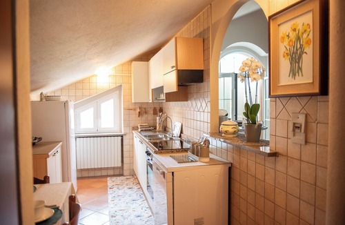 Vezza d'Alba Apartment | Apartment between Langhe and Roero, 8 min drive from Alba, cozy and quiet