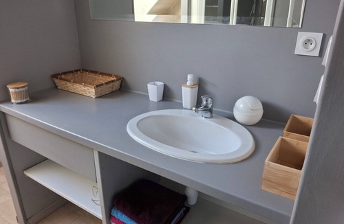 Malestroit Apartment | Apartment between land and sea