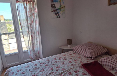 Malestroit Apartment | Apartment between land and sea