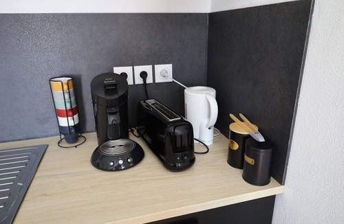 Montgardin Apartment | Apartment between lake and mountains, near resort