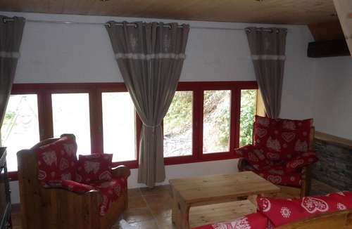 Leschaux Apartment | Apartment between lake and mountain near Annecy
