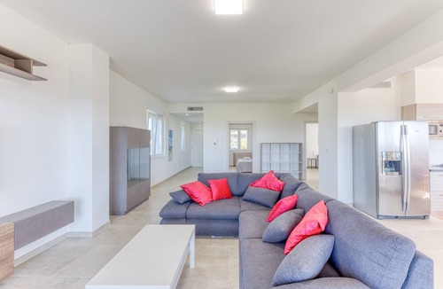 Fontanelle Apartment | Apartment 'Bianca' with Sea View, Wi-Fi and Air Conditioning