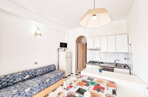 Lacona Apartment | Apartment 'Bilo Nr 14' with Mountain View, Private Terrace and Shared Garden