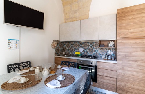 Giurdignano Apartment | Apartment 'Bilocale' with Private Terrace and Air Conditioning
