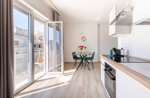 Castri di Lecce Apartment | Apartment 'Blue Suite' with Shared Terrace, Wi-Fi and Air Conditioning
