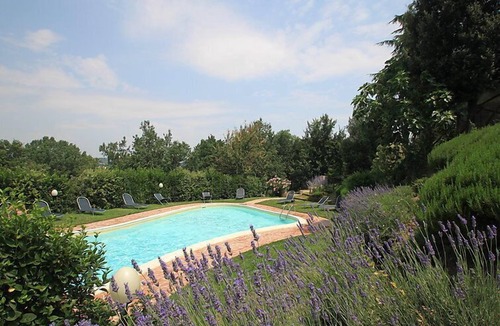Castiglione della Valle Apartment | Apartment Borgo Monticelli in Perugia - 3 persons, 1 bedrooms