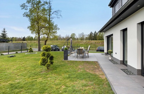 Sassenburg Apartment | Apartment 'Bresser Bernsteinsee' with Private Terrace, Private Garden and Wi-Fi