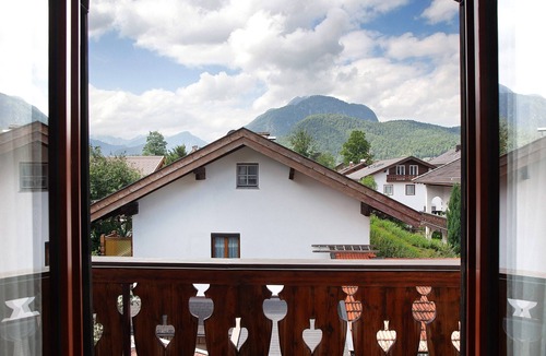 Mittenwald Apartment | Apartment 'Brunnsteinnest' with Mountain View, Balcony and Wi-Fi