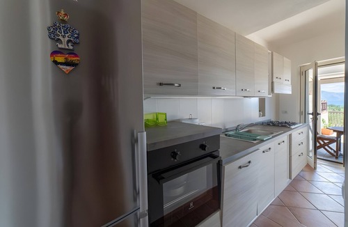 San Giovanni a Piro Apartment | Apartment 'Casa Panoramica Policastro' with Sea View, Wi-Fi and Air Conditioning