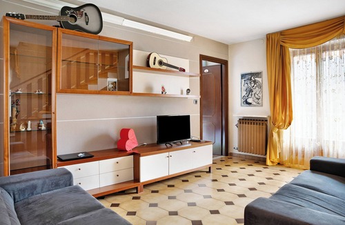 Prea Apartment | Apartment "Casa Paradiso di Montagna" with Private Terrace & Wi-Fi