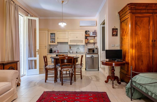 Manduria Apartment | Apartment 'Casina San Martino' with Shared Pool, Wi-Fi and Air Conditioning