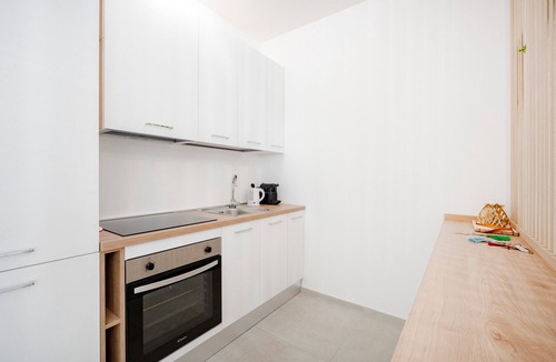 Conversano Apartment | Apartment 'Calma' with Shared Terrace, Wi-Fi and Air Conditioning