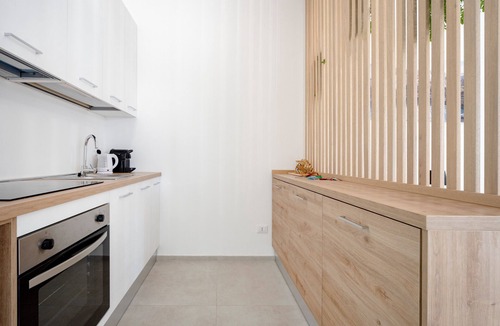 Conversano Apartment | Apartment 'Calma' with Shared Terrace, Wi-Fi and Air Conditioning