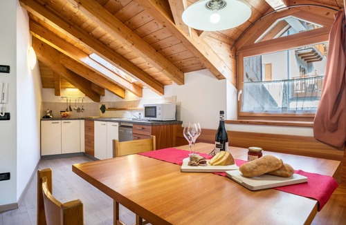 Molveno Apartment | Apartment 'Casa Batistei Mirtillo' with Sea View and Wi-Fi
