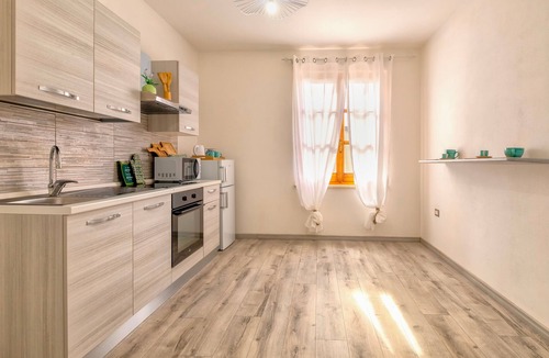 Codrongianos House | Apartment 'Casa Belvedere' with Private Terrace, Wi-Fi and Air Conditioning